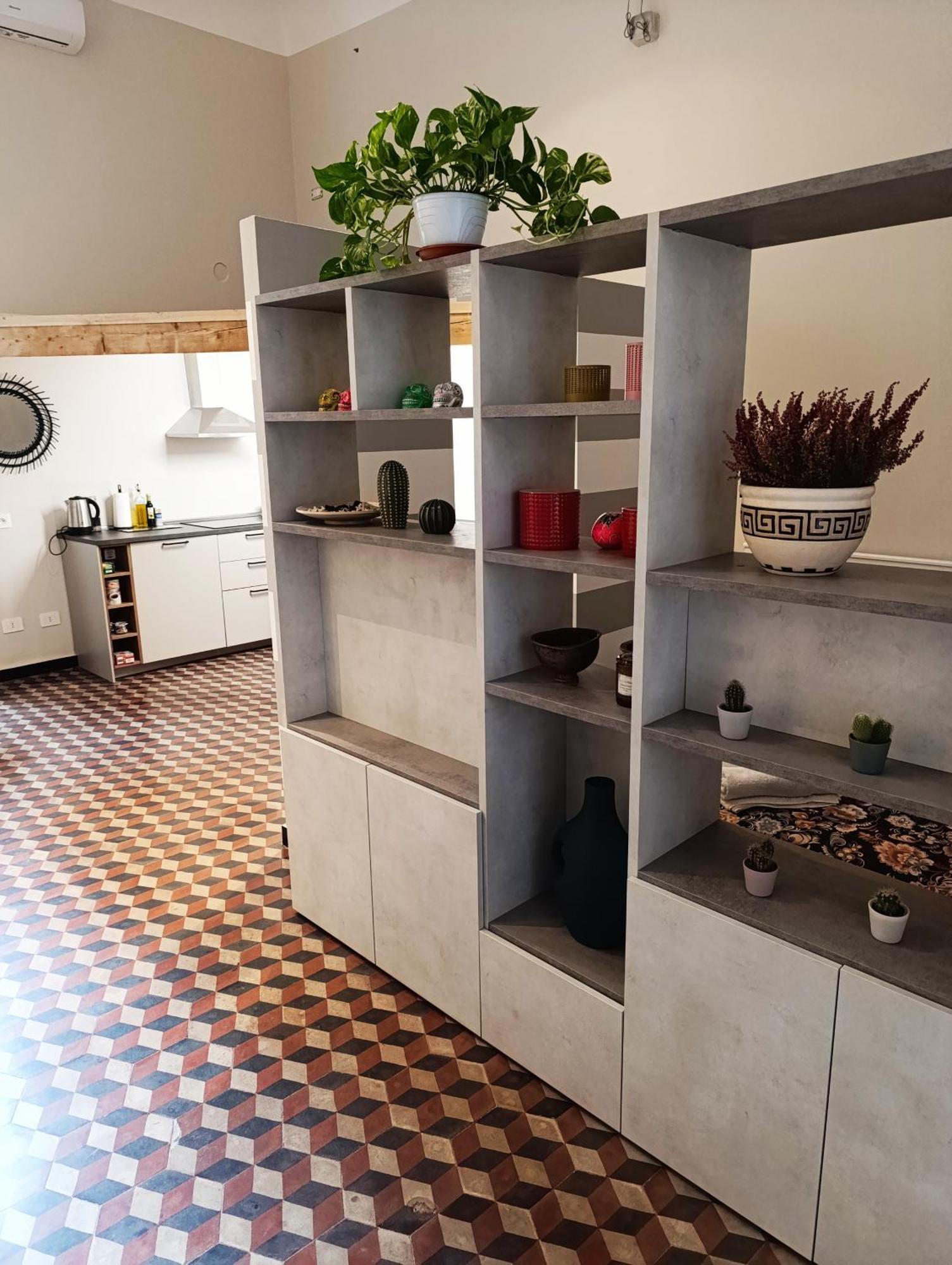 Renovated With Balcony In San Lorenzo - With Elevator Appartamento *
